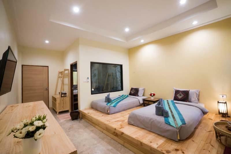 Hotel Sriananpura à Chiang Mai Extérieur photo